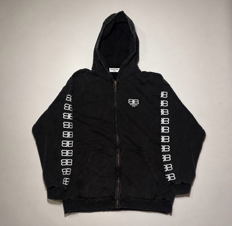 Campera Balenciaga Embroidered BB Logo Distressed