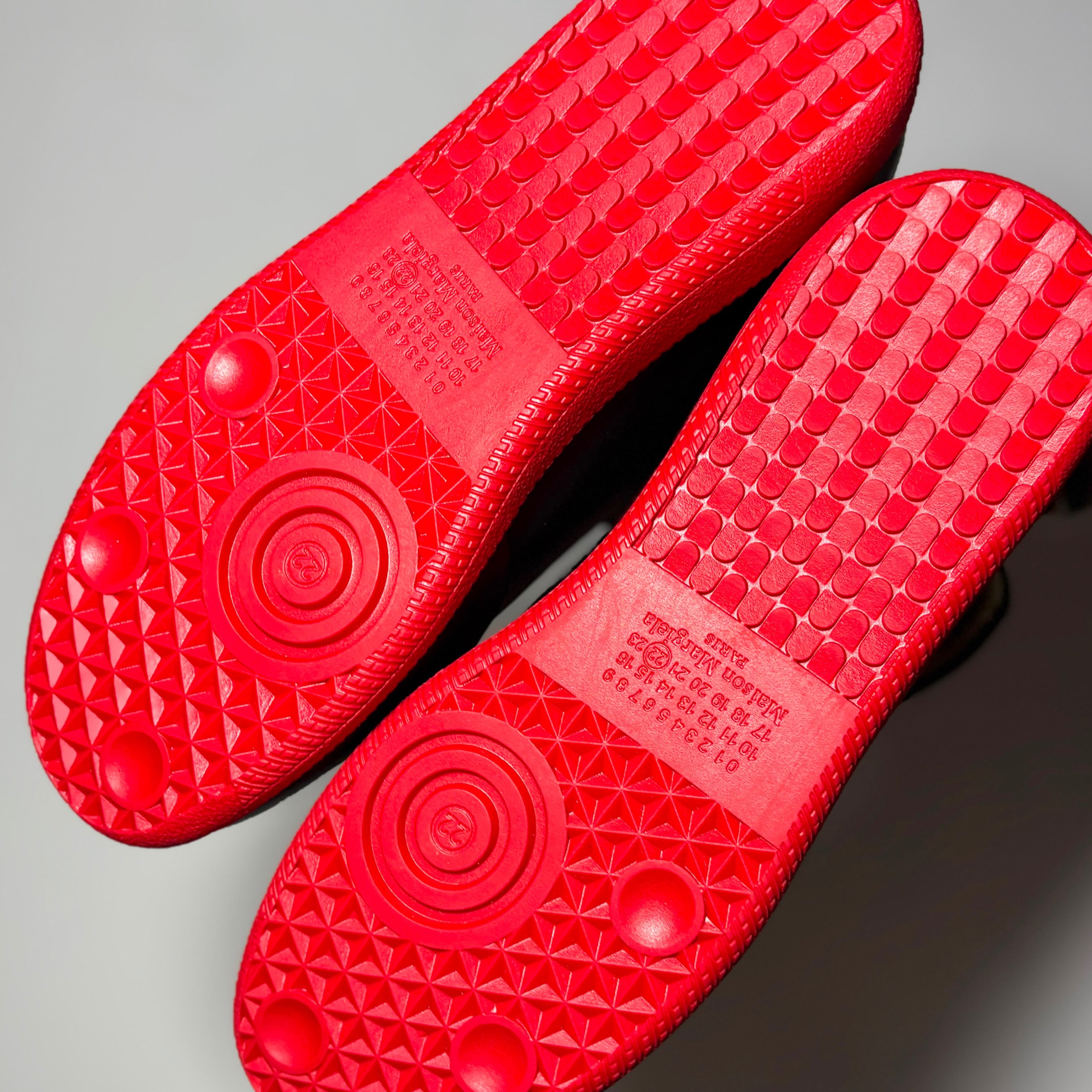 Maison Margiela 6 Future Black & Red