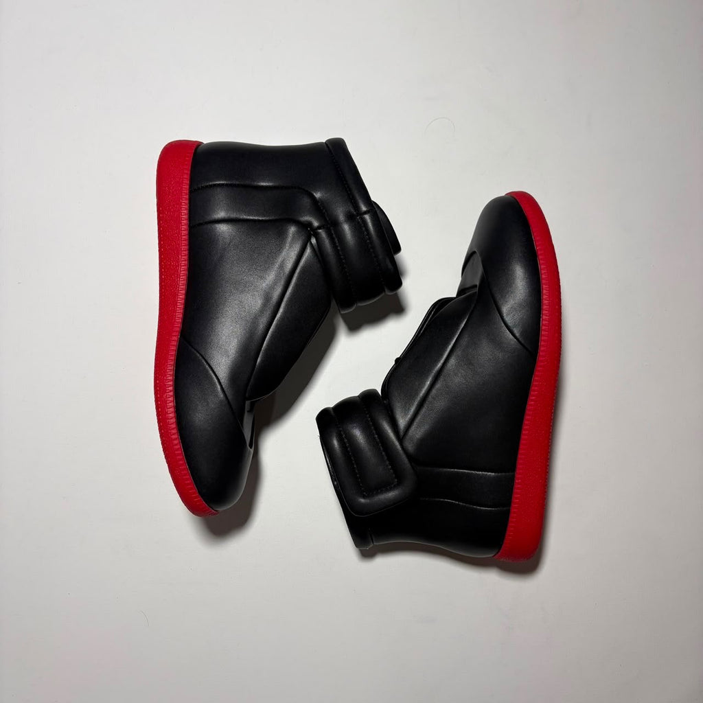 Maison Margiela 6 Future Black & Red