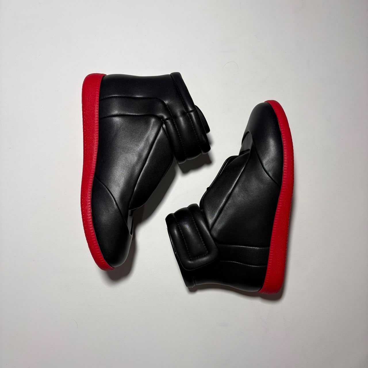 Maison Margiela 6 Future Black & Red